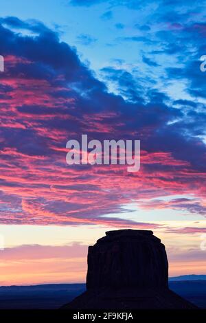 Monument Valley. Navajo Nation. Sonnenaufgang auf der butte Stockfoto