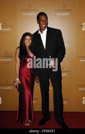 Miami, Vereinigte Staaten Von Amerika. November 2007. MIAMI - FL, 10. NOVEMBER 2007: Scottie Pippen und seine Frau Larsa beim 13. Jährlichen Intercontinental Make A Wish Ball. 10. November 2007 in Miami, Florida Menschen: Scottie Pippen; Larsa Pippen Kredit: Storms Media Group/Alamy Live News Stockfoto