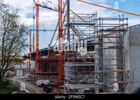 Neubau der Autobahnbrücke Neuenkamp auf der A40, über den Rhein bei Duisburg, Bau der Brückenpfeilern, die neue Brücke ist Stockfoto