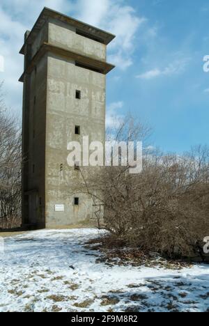 Feuerkontrollturm im Fort Foster Park auf Gerrish Island in Kittery, Maine. Diese Festung wurde erstmals im Jahr 1873 gegründet, aber die erste Batterie auf diesem Sitz Stockfoto