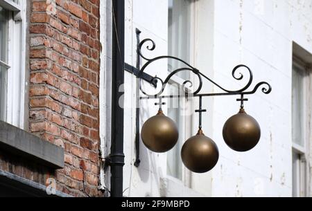 Pfandhäuser in Macclesfield Stockfoto