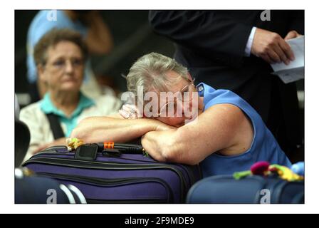 Ein Streik in Heathrow bringt den Flughafen Terminal 4 nach Ein virtuelles Standstillpic David Sandison 11/8/2005 Stockfoto