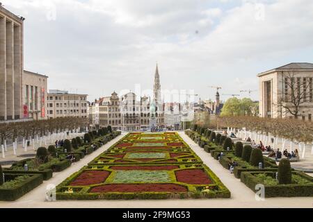 Brüssel - Belgien - 3. April 2021: Der Mont des Arts ist ein städtebaulicher Komplex in Brüssel. Stockfoto