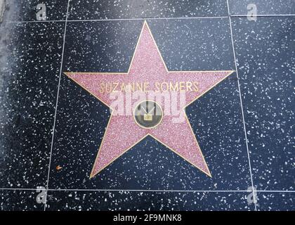 Hollywood, Kalifornien, USA 17. April 2021 EIN allgemeiner Blick auf die Atmosphäre der Schauspielerin Suzanne Somers Star auf dem Hollywood Walk of Fame am 17. April 2021 in Hollywood, Kalifornien, USA. Foto von Barry King/Alamy Stockfoto Stockfoto