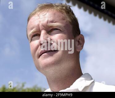 SESSEX V ZIMBABWE AT HOVE GRANT FLOWER 15/5/2003 CRICKET-BILD DAVID ASHDOWNCRICKET Stockfoto