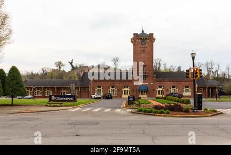 KINGSPORT, TN, USA--8 APRIL 2021: Das Gebäude der Citizans Bank, ursprünglich der Bahnhof Kingsport. Stockfoto