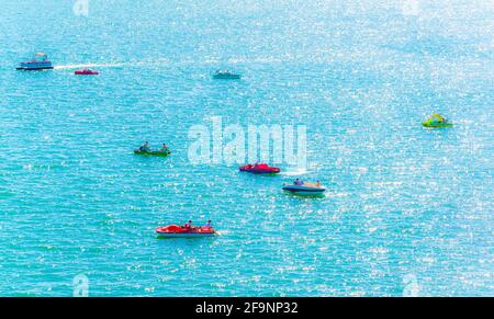 Luftaufnahme von Paddelbooten in der Nähe von friedrichshafen, Deutschland. Stockfoto