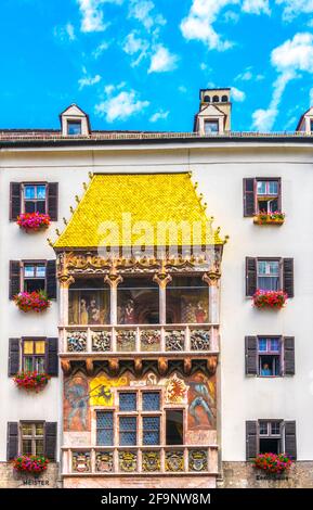 Detail der berühmten Goldenen Dachl in Innsbruck, Österreich. Stockfoto