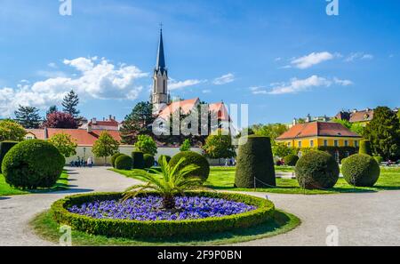 Katholische Pfarrkirche Maria Hietzing in der Nähe von Schloss Schönbrunn, Wien, Österreich Stockfoto