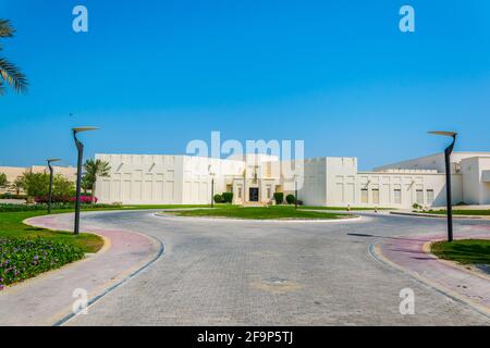 Blick auf das Nationalmuseum von Bahrain in Manama. Stockfoto