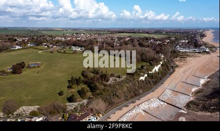 Luftaufnahme von Oldstairs Bay, Lower Walmer und Deal, Kent Stockfoto