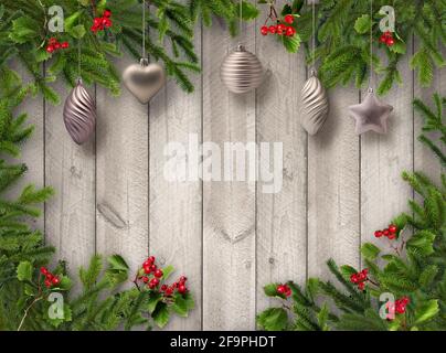 Grüne Christbaumzweige, rote Weißdornbeeren und silberne Deko-Kugeln auf grauem Holz vertikalen Plankenwand Hintergrund Stockfoto