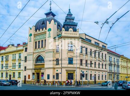 Prächtiges Gebäude der Synagoge in der tschechischen Stadt hradec kralove Stockfoto