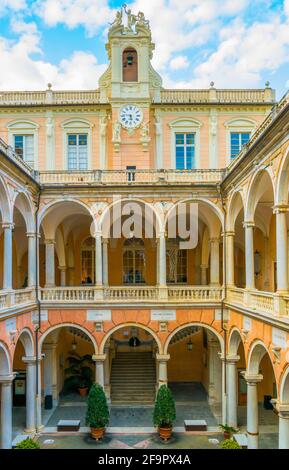 Innenhof eines der Paläste von strada nuova - doria tursi Palast in Genua, Italien Stockfoto