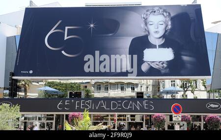 Cannes, Frankreich. 15. Mai 2012 Plakat mit Marilyn Monroe während der 65. Filmfestspiele von Cannes Stockfoto