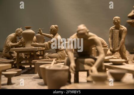 Modell zeigt alte Porzellan Ain Produktion in einem Ofen in Jingdezhen im Capital Museum in Peking, China Stockfoto