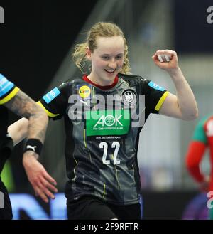 Hamm, Deutschland. 2021. Apr 04. firo: 20/2021 Handball: Frauen Frauen Landerspiel WM Qualifikation DHB Frauen Nationalmannschaft Deutschland - Portugal Jubel, Goaljubel, Geste, Geste, Maren Weigel Quelle: dpa/Alamy Live News Stockfoto