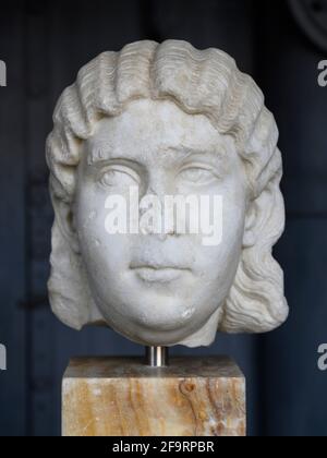 Rom. Italien. Porträt von Otacilia Severa. Die Figur kann als Ehefrau von Philipp I. (dem Araber) identifiziert werden (244-249). Von der Via dei Fori Imperial Stockfoto