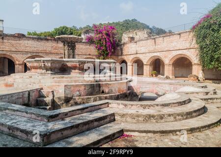 Ruinen des Klosters der Mercedarians Convento de La Merced in Antigua, Guatemala Stockfoto