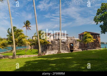 Castillo de San Roam, spanische Kolonialfestung am Eingang zum Izabal-See im Osten Guatemalas. Stockfoto