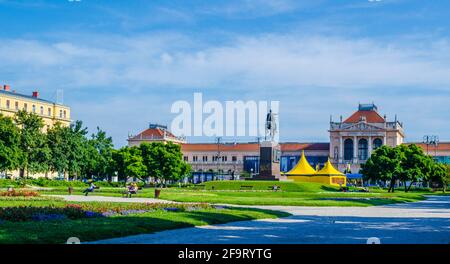 Park vor dem Bahnhof Zagreb - Kroatien Stockfoto