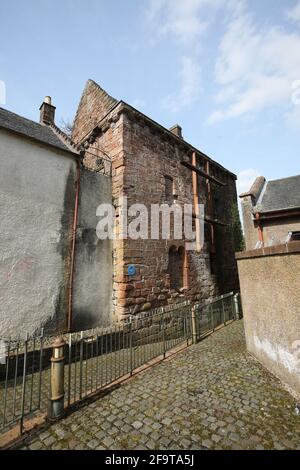 Scotland, Ayrshire, Mauchline, Mauchline Castle,16. April 2021. Gae hinter dem Schloss ist auch als Abt Hunters Tower bekannt. Stockfoto