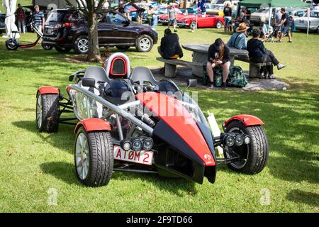 AUCKLAND, NEUSEELAND - 17. Apr 2021: Blick auf den klassischen Sportwagen Ariel Atom 2 Stockfoto