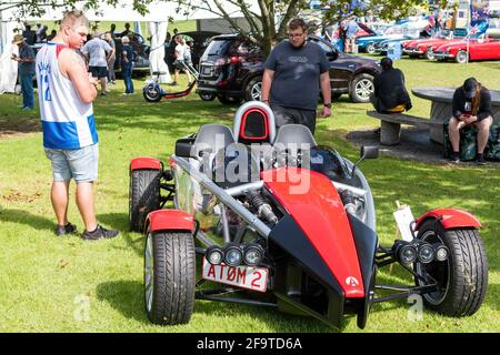 AUCKLAND, NEUSEELAND - 17. Apr 2021: Blick auf den klassischen Sportwagen Ariel Atom 2 Stockfoto