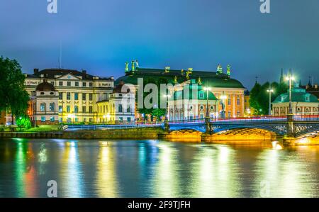 Nachtansicht des Bonde Palace und Riddarhuset Gebäudes im Zentrum von Stockholm, Schweden. Stockfoto