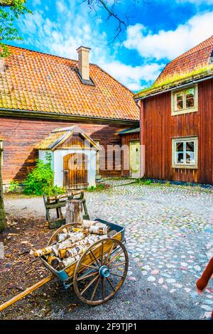 Blick auf ein Bauernhaus im skansen Museum in Stockholm. Stockfoto