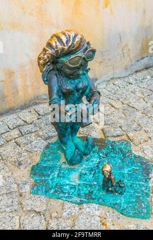 Statue eines Zwerges mit Kamera, Breslau, Polen Stockfoto