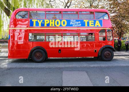 London, Großbritannien. 18. April 2021. Event LT RLHs 50 Jahre später - Vintage Doppeldeckelbus in Clapton. Quelle: Waldemar Sikora Stockfoto