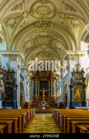 FRIEDRICHSHAFEN, 24. JULI 2016: Innenraum der schlosskirche in friedrichshafen Stockfoto