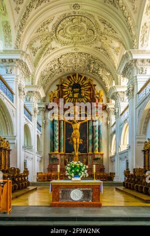 FRIEDRICHSHAFEN, 24. JULI 2016: Innenraum der schlosskirche in friedrichshafen Stockfoto