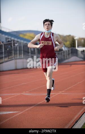 4/20/21 Treffen von Scranton gegen West Scranton Track Stockfoto