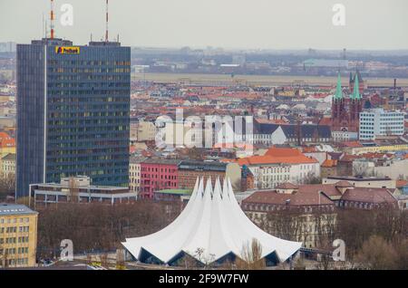 BERLIN, 12. MÄRZ 2015: Luftaufnahme von Wolkenkratzern in berlin. Stockfoto