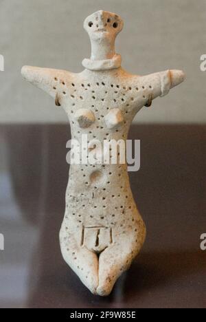 Statuette einer Frau. Mesopotamische Kunst. Louvre Museum Stockfoto