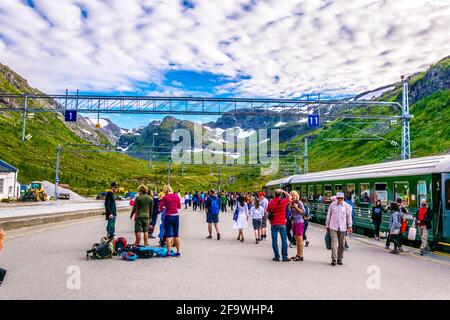 BERGEN, NORWEGEN, 23. AUGUST 2016: Blick auf die Flam-Eisenbahn in norwegen. Stockfoto