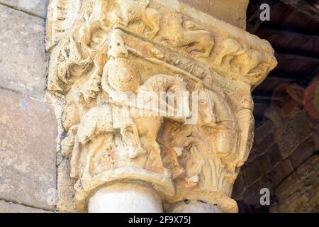 Low-Angle-Aufnahme der Details der Kirche in Burgos, Castilla y Leon, Spanien Stockfoto