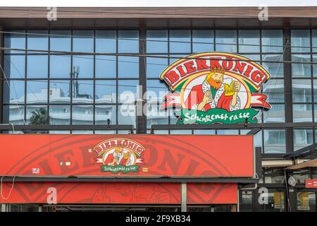 Playa de Palma, Spanien; april 20 2021: Bierkönig Brauerei in Playa de Palma, auf der Insel Mallorca, wegen der touristischen Krise durch die geschlossen Stockfoto