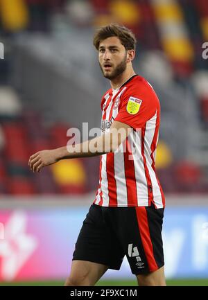 London, England, 20. April 2021. Charlie Goode von Brentford während des Sky Bet Championship-Spiels im Brentford Community Stadium, London. Bildnachweis sollte lauten: David Klein / Sportimage Stockfoto