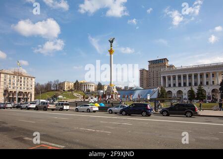 Kiew, Ukraine - 1. April 2021: Unabhängigkeitsdenkmal in Kiew Stockfoto