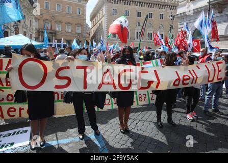 Rom, Italien. April 2021. Rom, demonstrieren Alitalia-Mitarbeiter, um gegen die Verzögerung bei der Zahlung von Gehältern durch die nationale Fluggesellschaft zu protestieren. Bild: Kredit: Unabhängige Fotoagentur/Alamy Live News Stockfoto