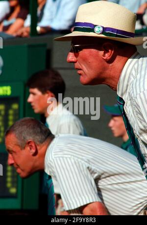 WIMBLEDON 1. DAT 24/6/2002 GREG RUSEDSKI V J.MELZER AUF DEM COURT KEIN BILD DAVID ASHDOWN.WIMBLEDON TENNIS Stockfoto