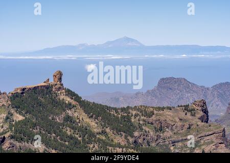 Roque Nublo, eines der berühmtesten Wahrzeichen von Gran Canaria Stockfoto