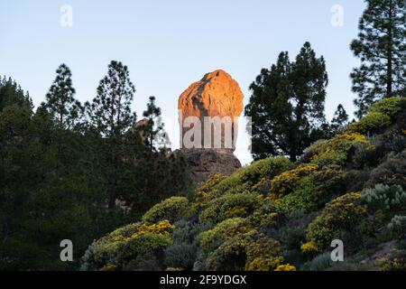 Roque Nublo, eines der berühmtesten Wahrzeichen von Gran Canaria Stockfoto