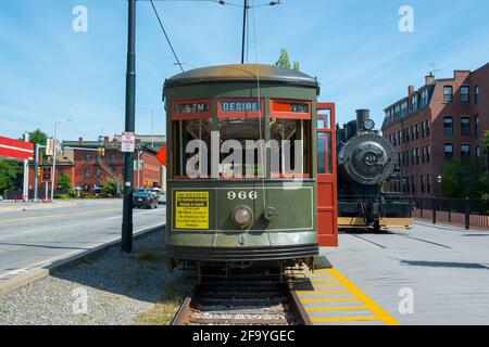 New Orleans Streetcar #966 im National Streetcar Museum auf der Dutton Street in Downtown Lowell, Massachusetts, MA, USA. Stockfoto