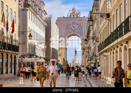 Rua Augusta, die Hauptfußgängerzone im historischen und kommerziellen Zentrum von Lissabon. Portugal Stockfoto