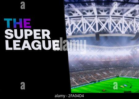 Redaktionelles Foto zum Thema Super League. Illustratives Foto für Nachrichten über die Super League - ein Fußballwettbewerb des europäischen Spitzenfußballs Stockfoto