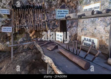 Innenansicht der alten Werft in der Burg von Alanya in Alanya, Antalya, Türkei am 3. April 2021. Stockfoto